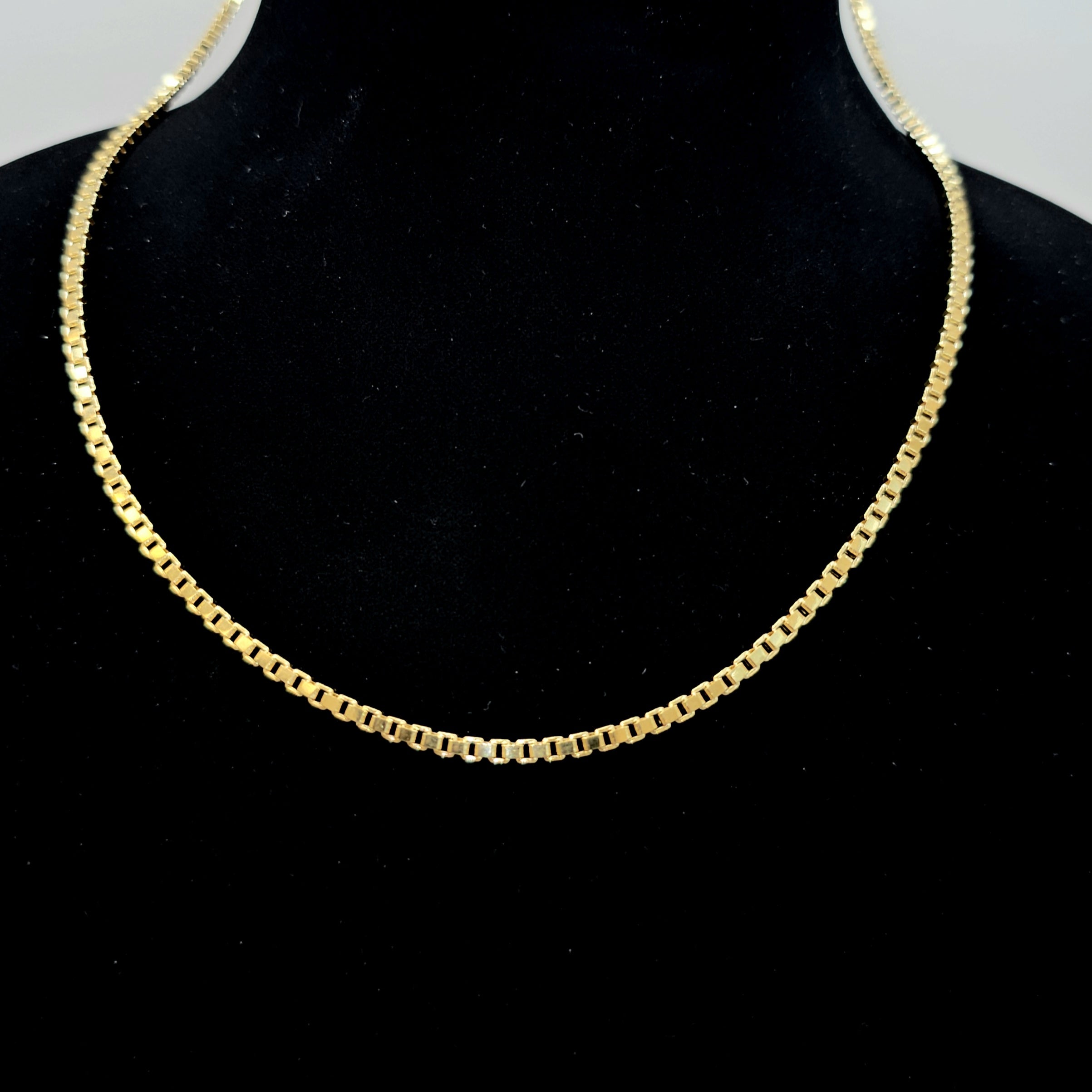 18K GOLD BOX CHAIN 23