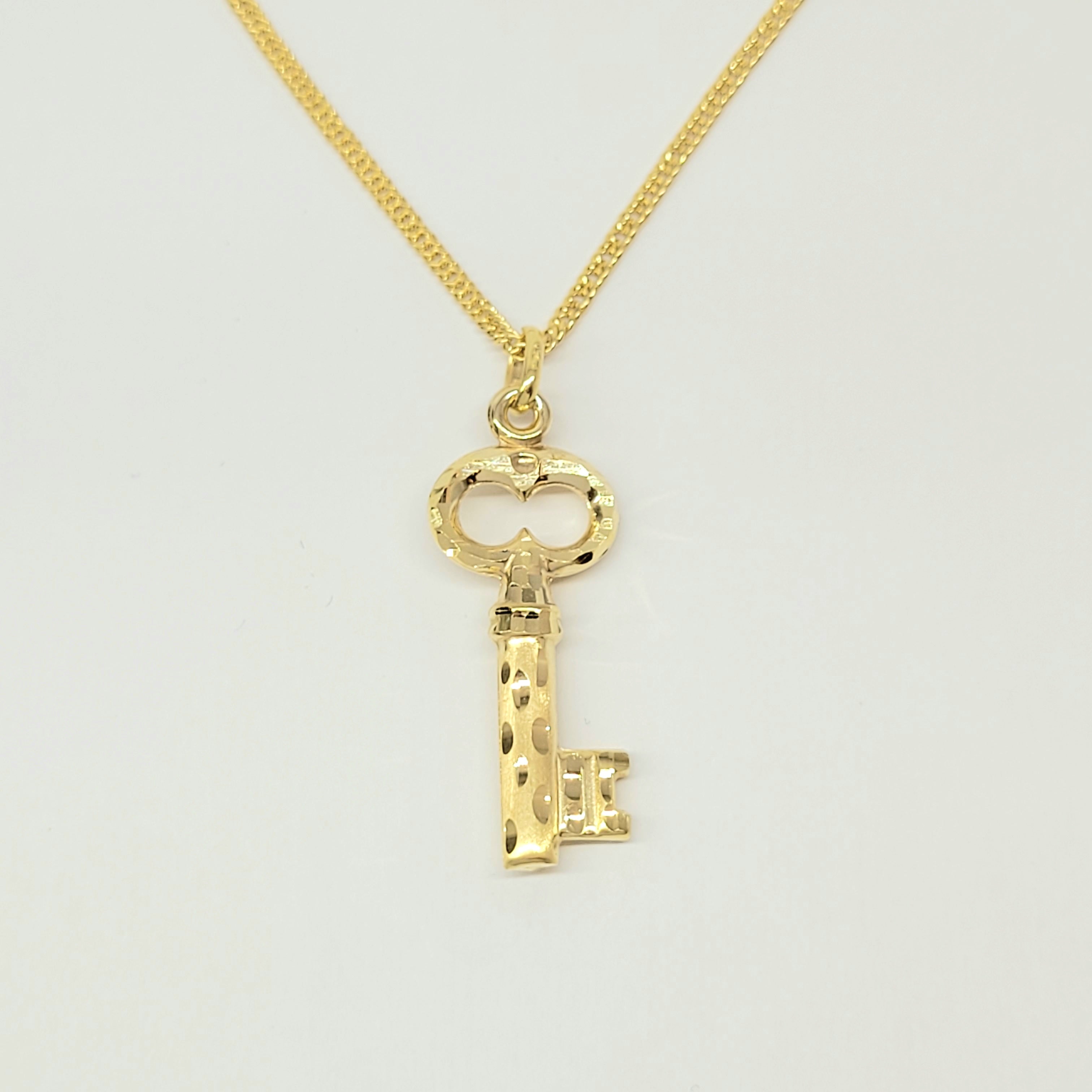 Price of sale 18k gold necklace